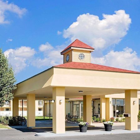 Days Inn By Wyndham Easton Eksteriør billede