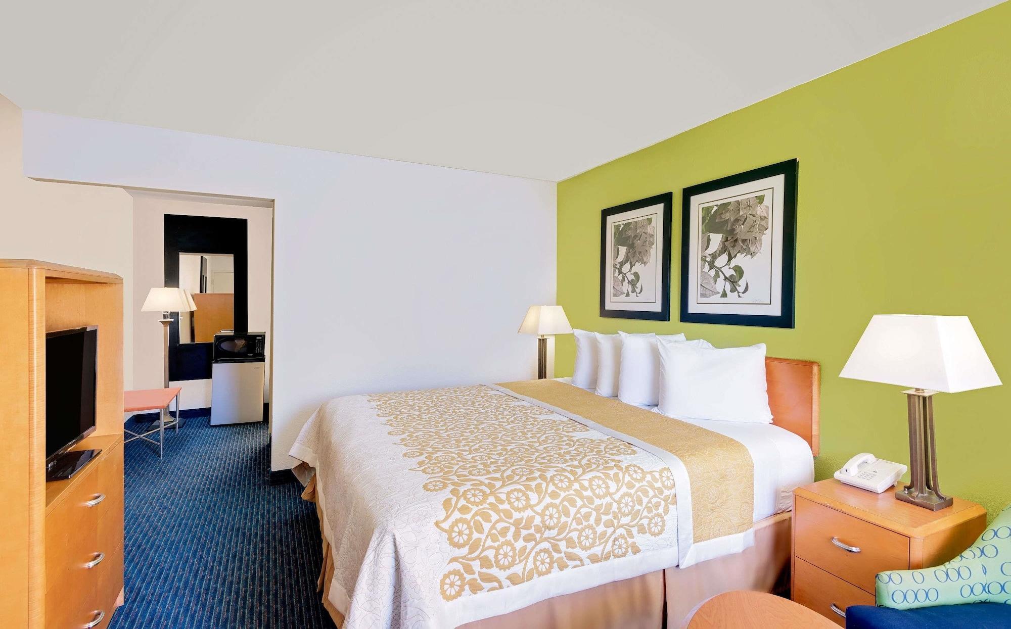Days Inn By Wyndham Easton Eksteriør billede