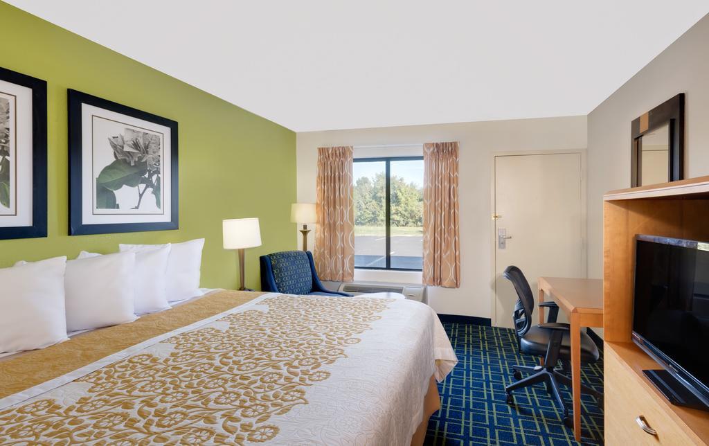 Days Inn By Wyndham Easton Eksteriør billede