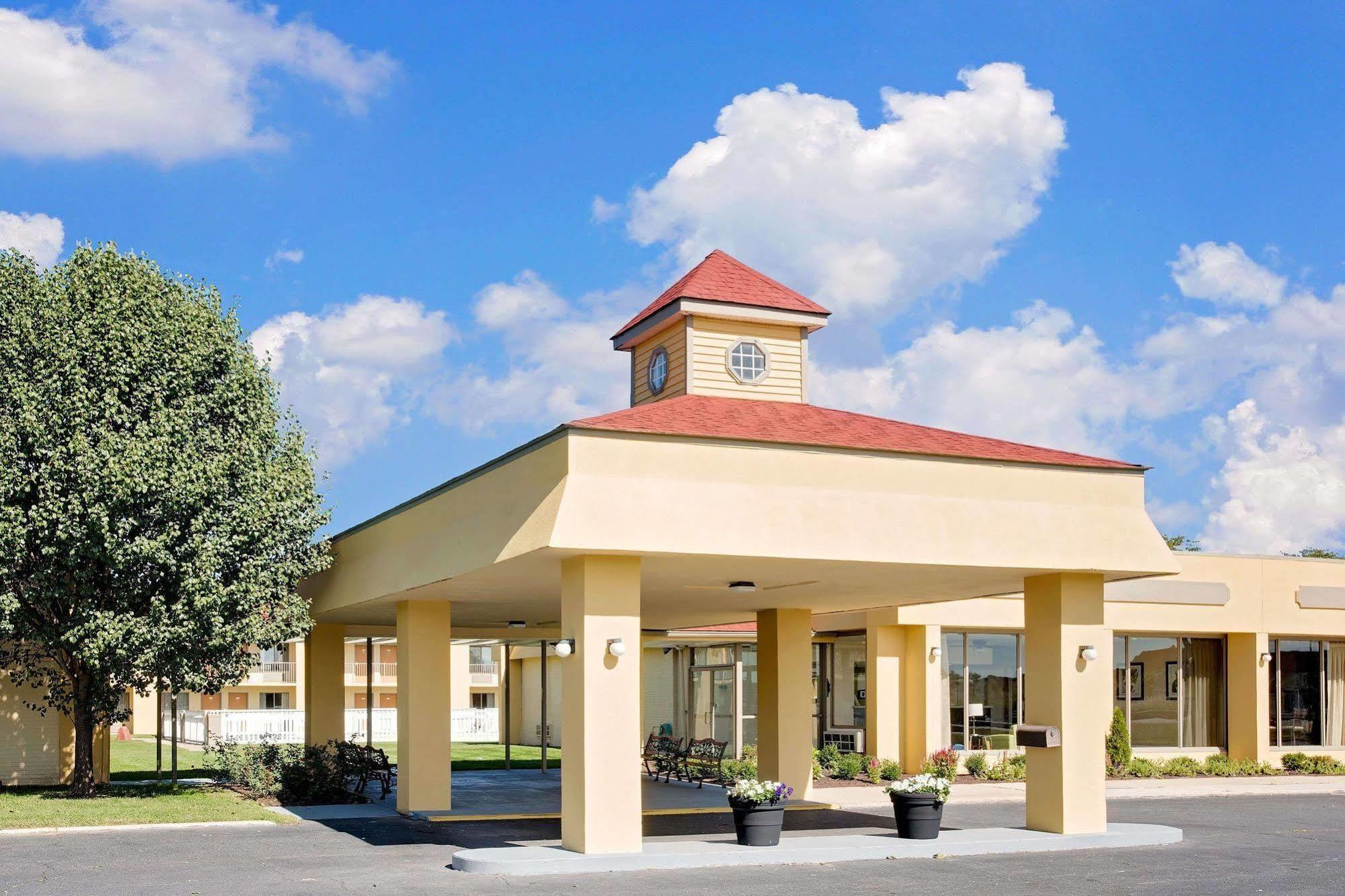 Days Inn By Wyndham Easton Eksteriør billede